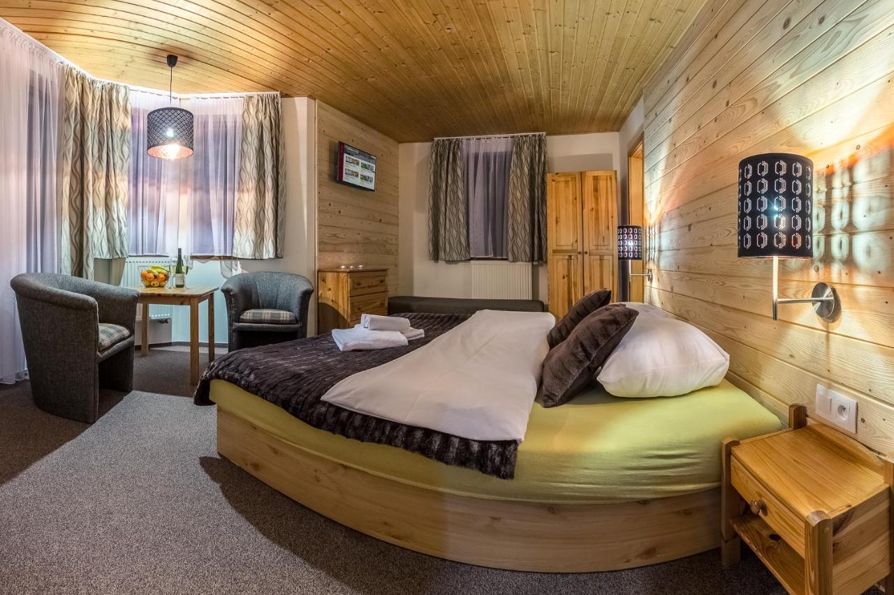 Apartmany A Studia Villa Flora Liptovská Sielnica Exteriör bild