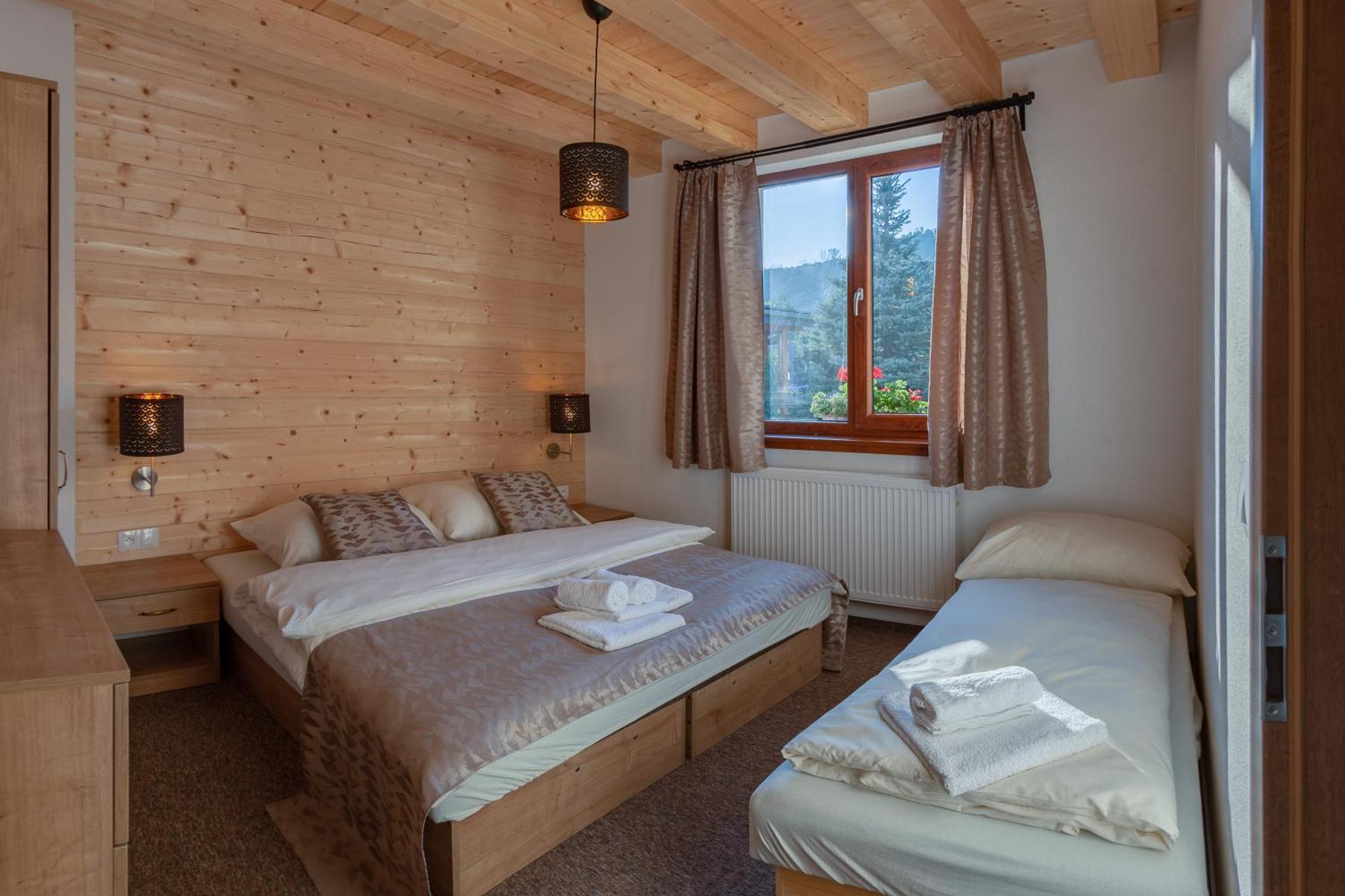 Apartmany A Studia Villa Flora Liptovská Sielnica Exteriör bild