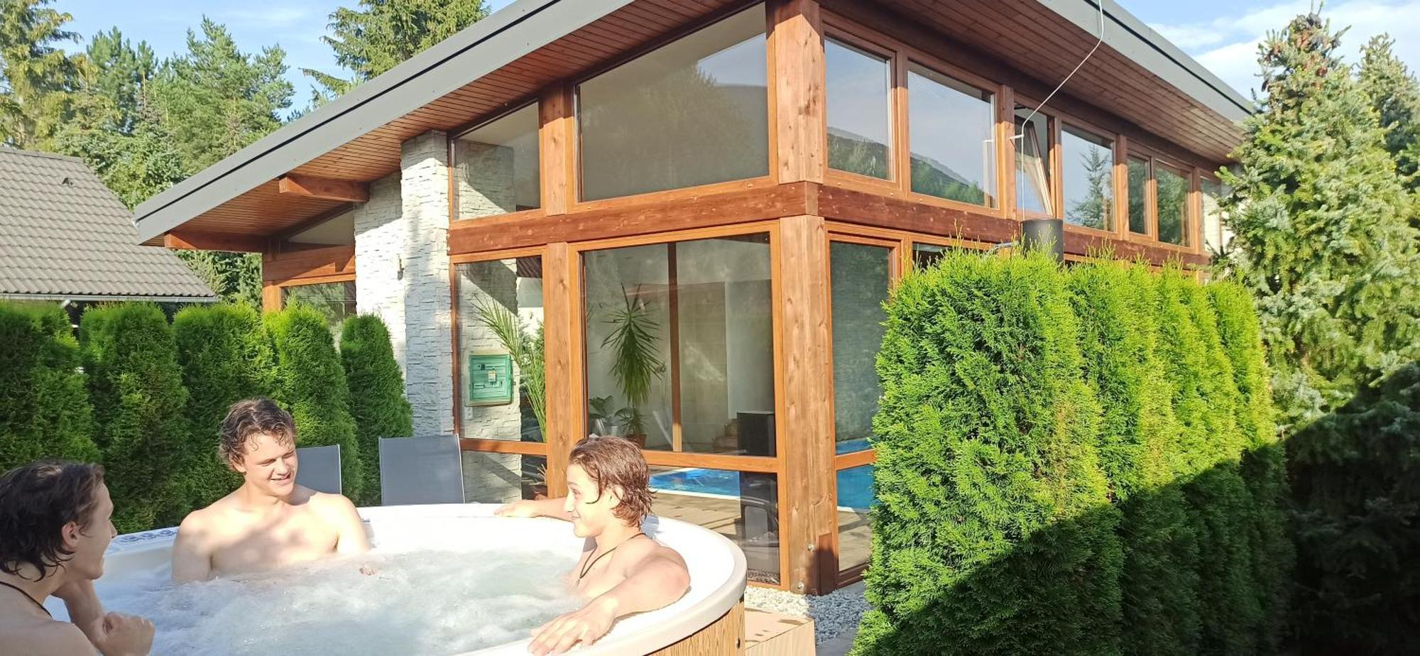 Apartmany A Studia Villa Flora Liptovská Sielnica Exteriör bild