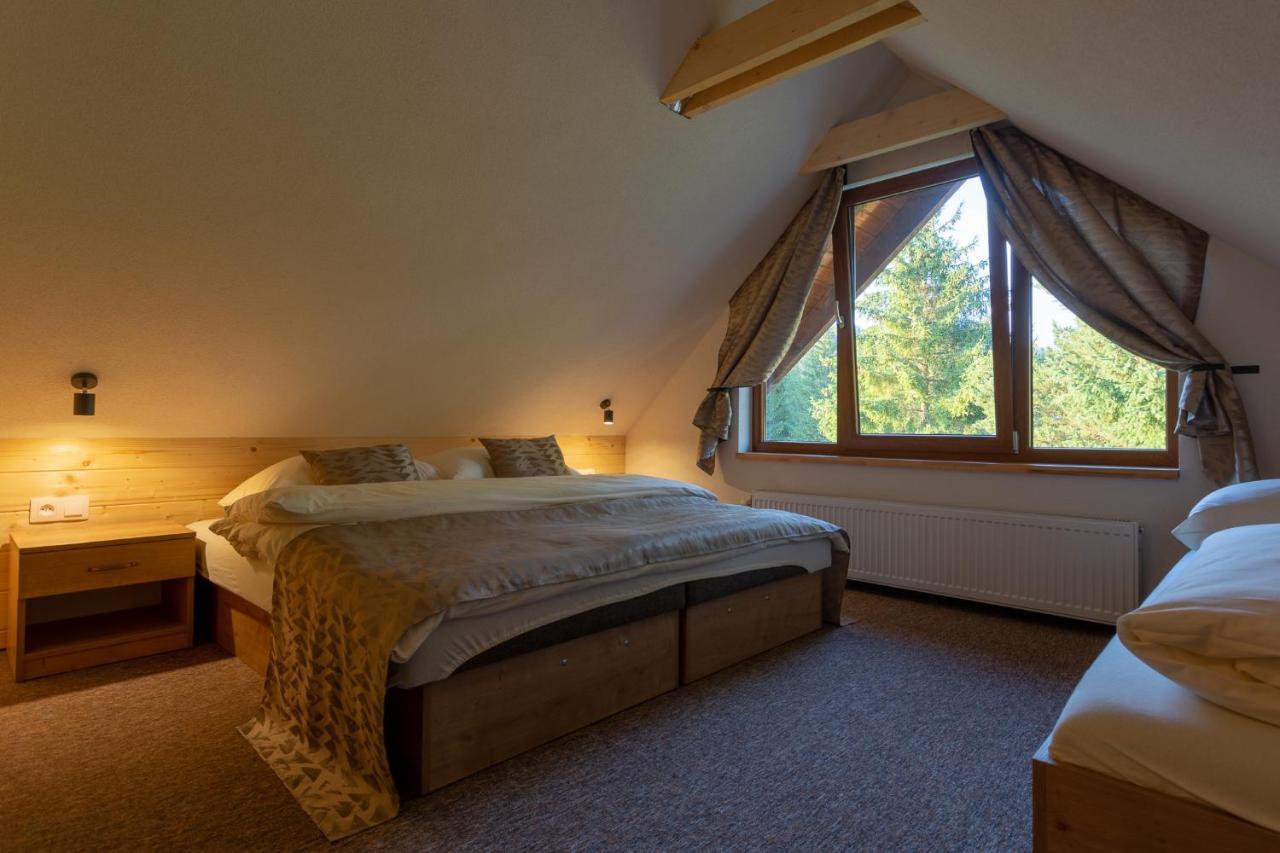 Apartmany A Studia Villa Flora Liptovská Sielnica Exteriör bild