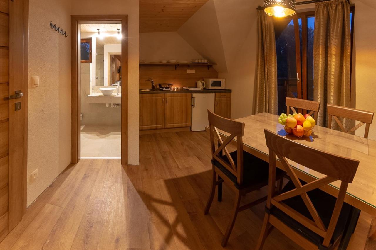 Apartmany A Studia Villa Flora Liptovská Sielnica Exteriör bild